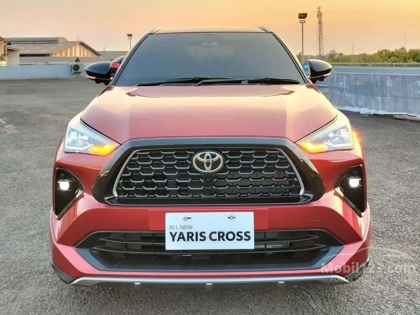 Jual Mobil Toyota Yaris Cross 2025 S with GR Parts Aero Pkg (Prem Clr) 1.5 di Jawa Barat Automatic SUV Merah Rp 285.000.000