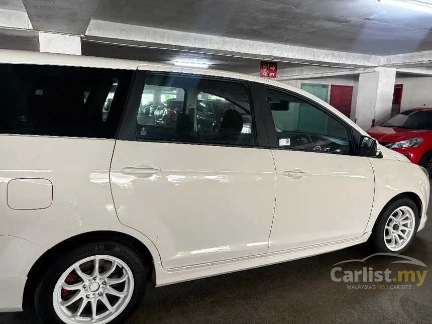 2015 Proton Exora Executive MPV