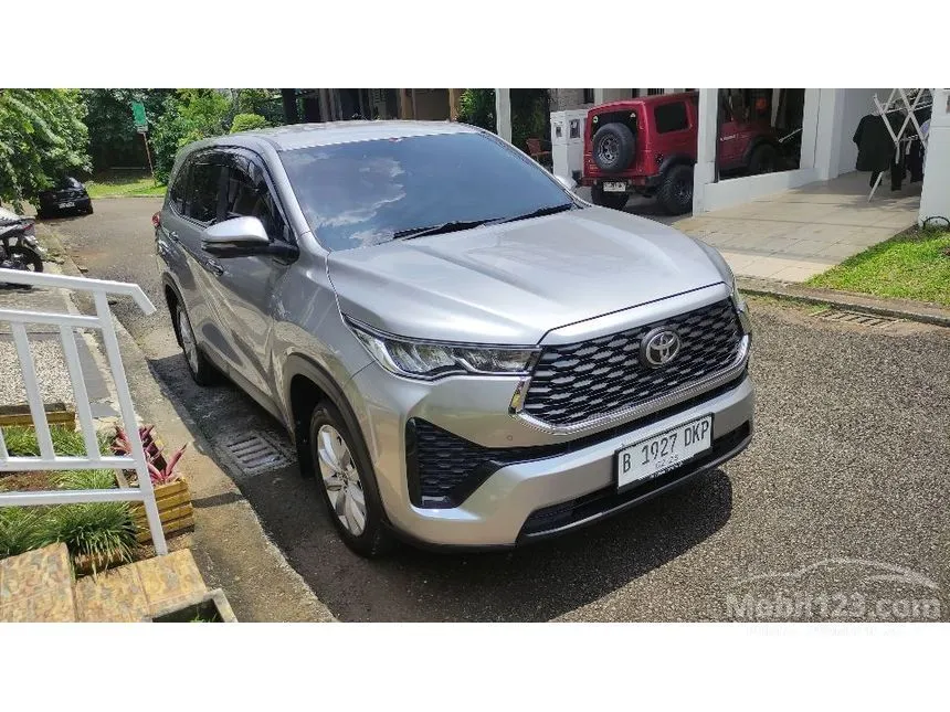 2023 Toyota Kijang Innova Zenix V (Premium Color) MPV