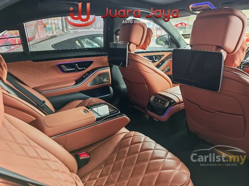 2022 Mercedes-Benz S580e Sedan