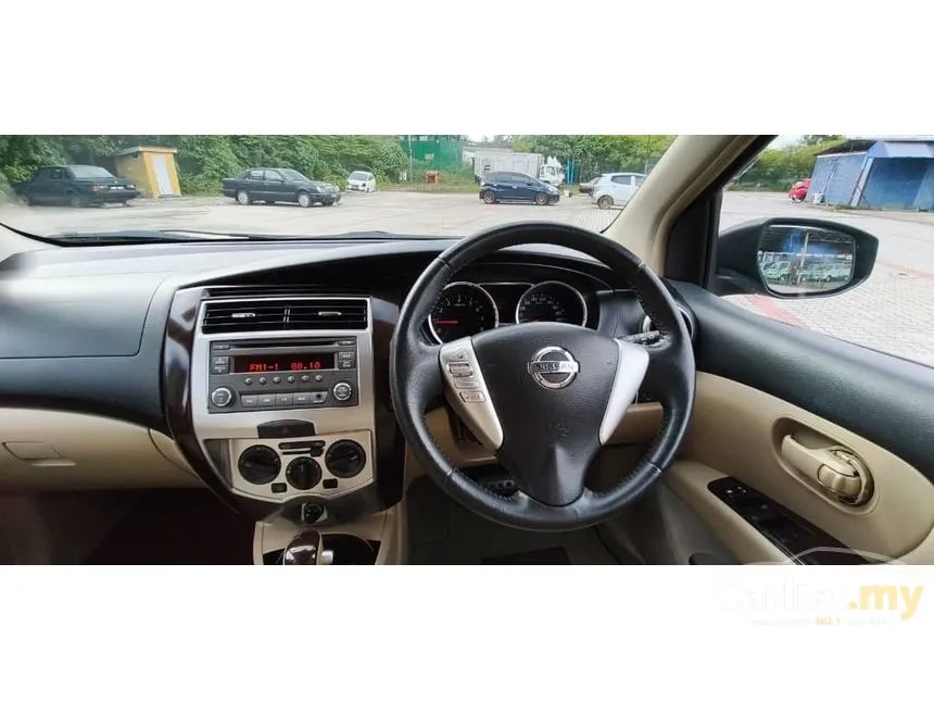 2013 Nissan Grand Livina Impul MPV