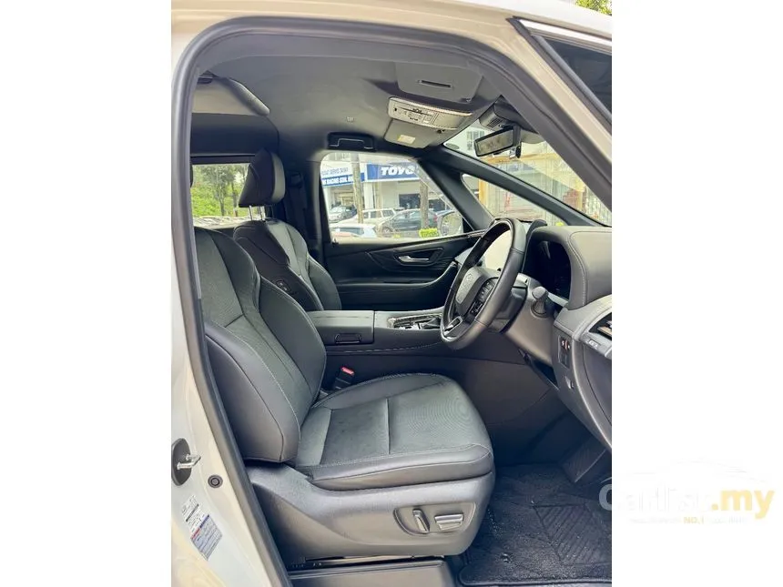 2024 Toyota Alphard Z 7-Seater MPV