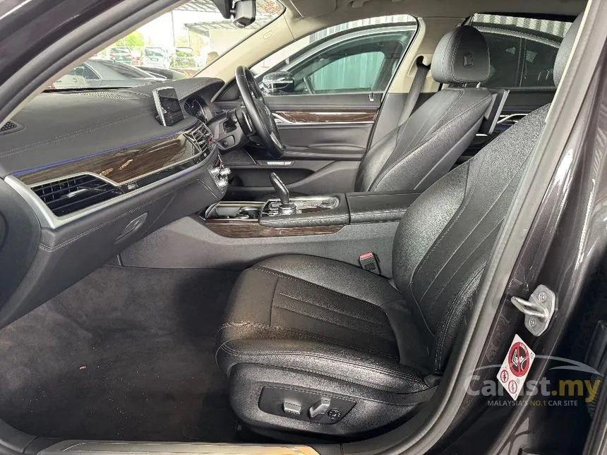 2016 BMW 730Li Sedan