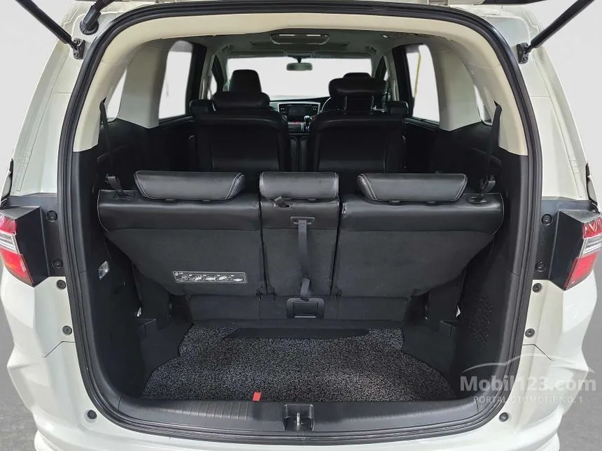 2016 Honda Odyssey Prestige MPV