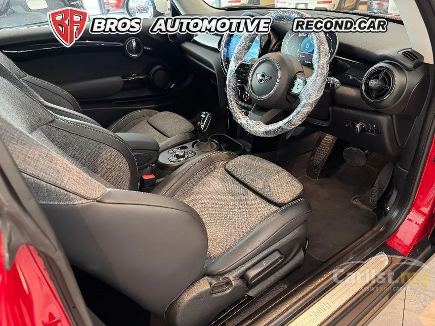 2021 MINI Cooper 3 Door Hatchback