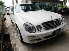 2005 Mercedes-Benz E240 2.6 Elegance Sedan -- WELL MAINTAINED --