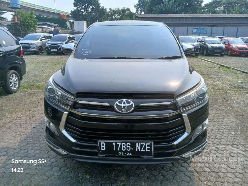 Jual Mobil Toyota Innova Venturer 2019 2.0 di DKI Jakarta Automatic Wagon Hitam Rp 315.000.000
