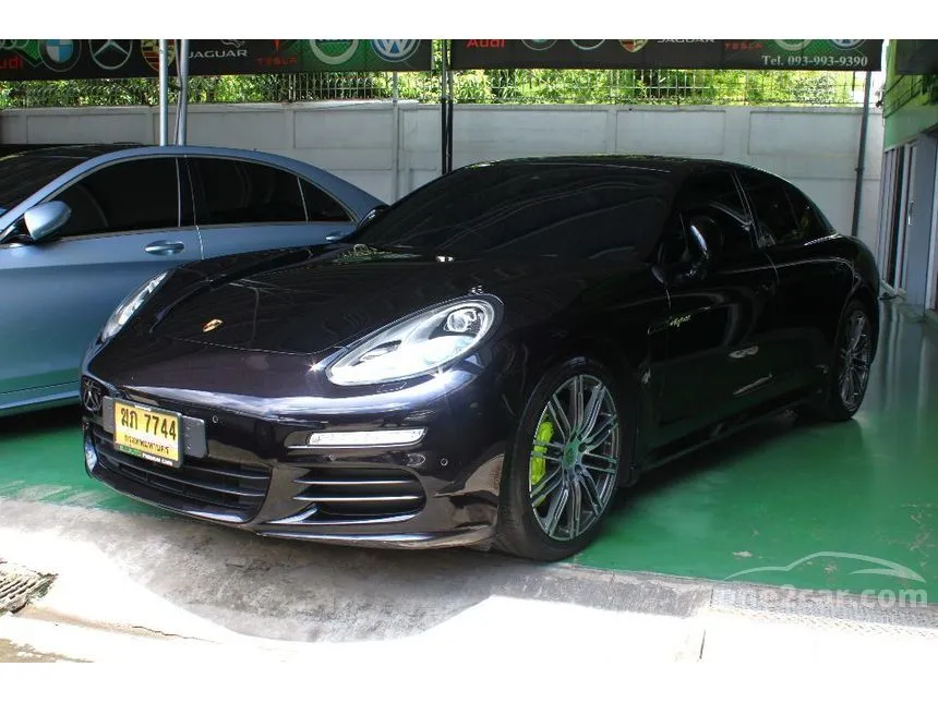 2016 Porsche Panamera S E-Hybrid Sedan