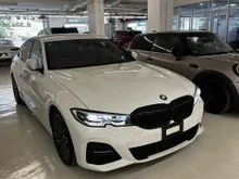 2021 BMW 320i 2.0 Sport Driving Assist Pack Sedan