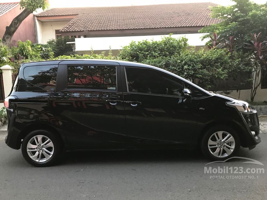 Jual Mobil  Toyota  Sienta  2019 G  1 5 di DKI Jakarta 