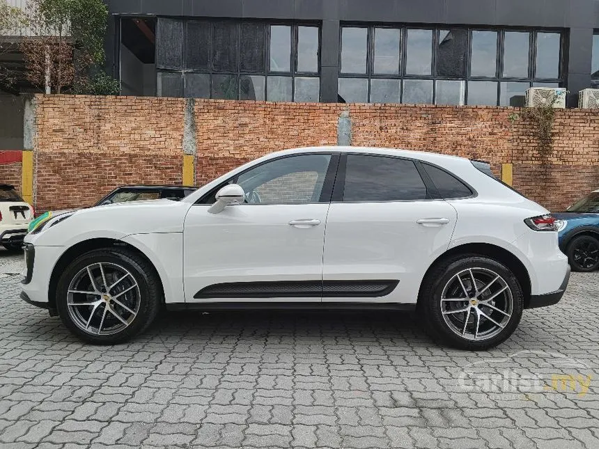 2023 Porsche Macan SUV