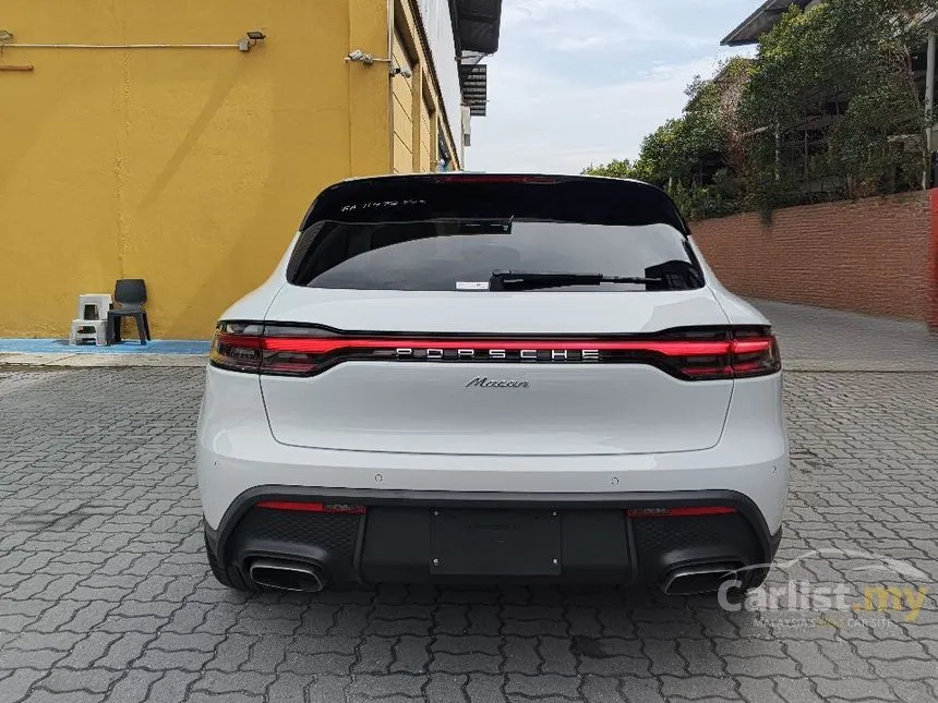 2023 Porsche Macan SUV