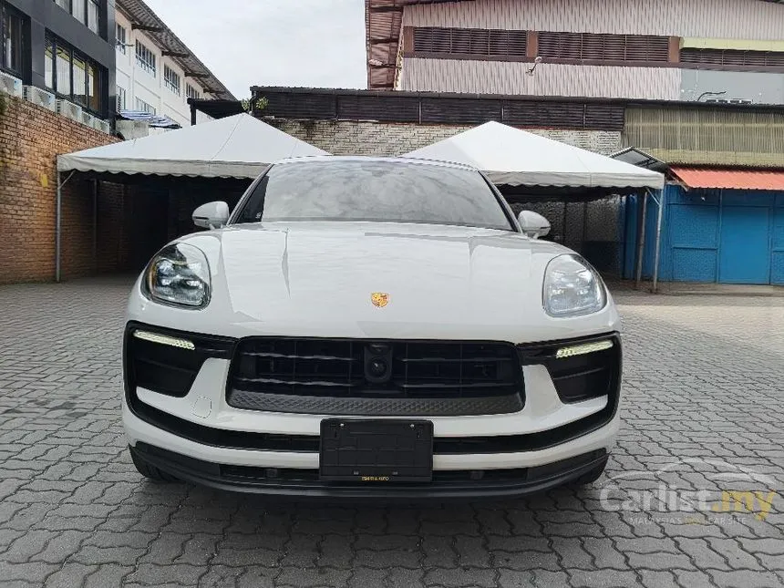 2023 Porsche Macan SUV