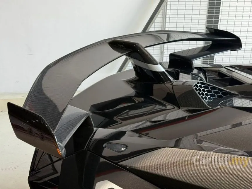2020 Lamborghini Aventador SVJ Coupe