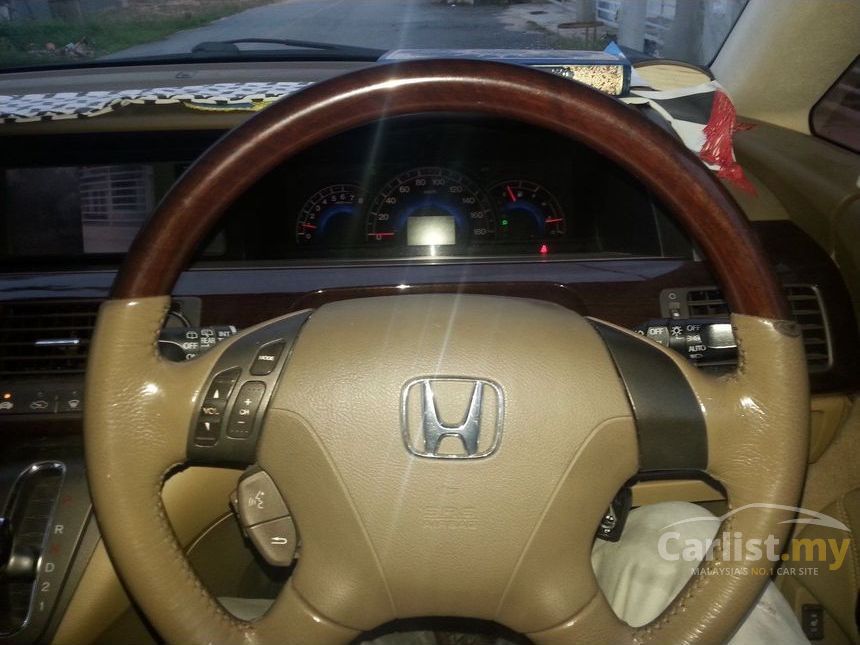 2004 Honda Elysion MPV