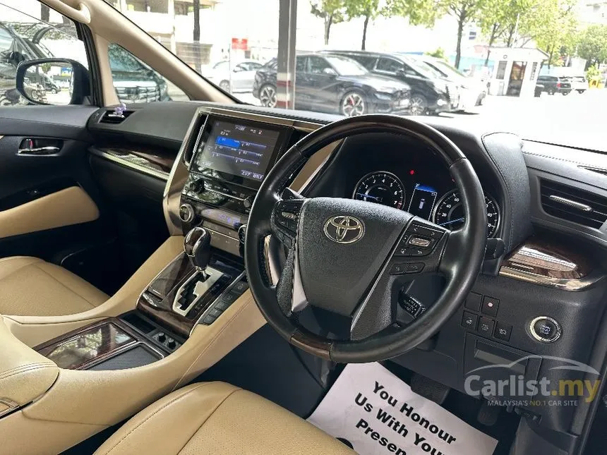 2018 Toyota Alphard MPV