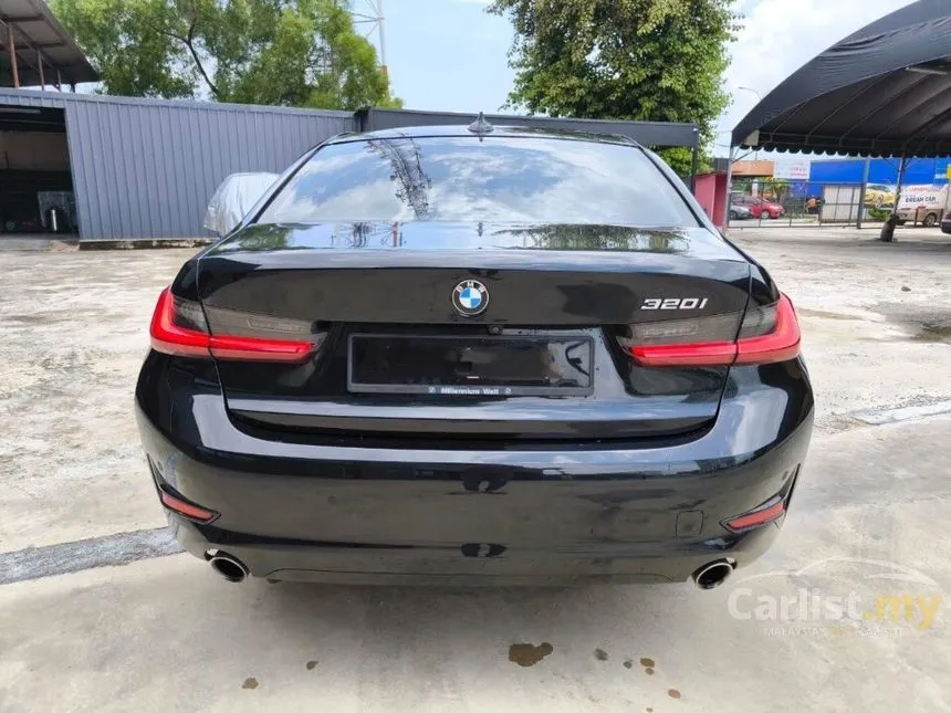2022 BMW 320i Sport Sedan