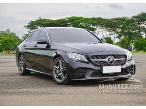 2019 Mercedes-Benz C300 2.0 AMG Line Sedan