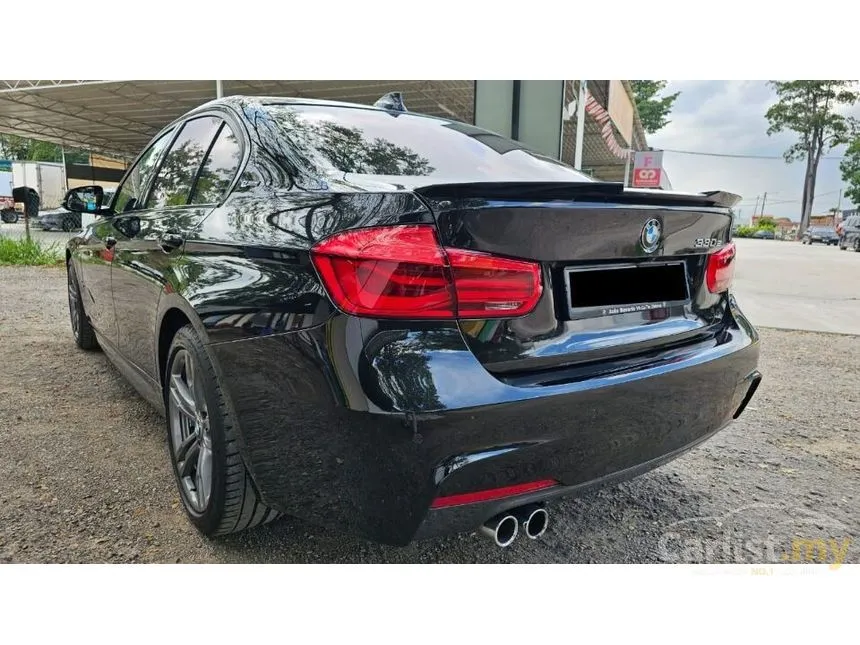 2019 BMW 330e M Sport Sedan