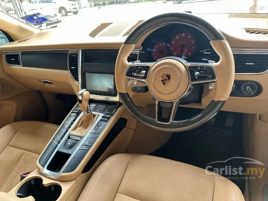2016 Porsche Macan SUV