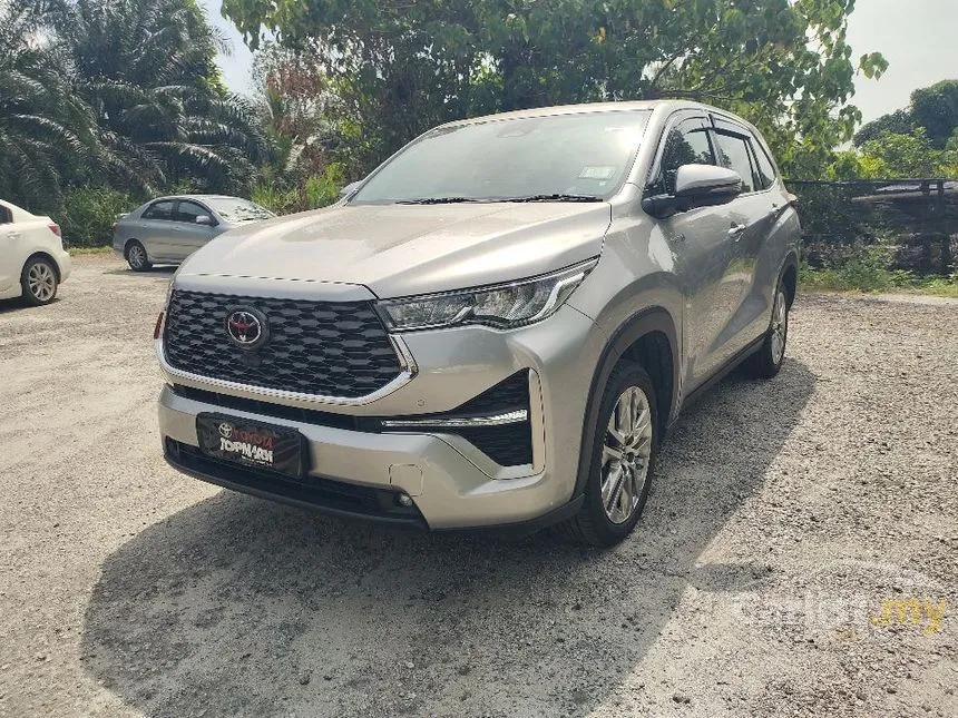 2023 Toyota Innova Zenix V Hybrid MPV