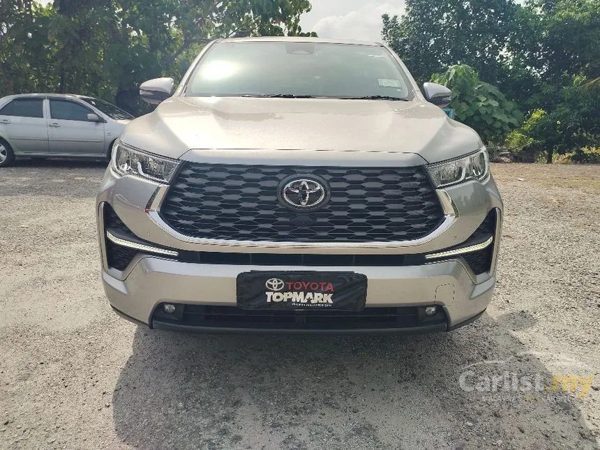2023 Toyota Innova Zenix V Hybrid MPV