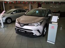 Toyota C-HR 1.8 (A) CLEAR STOCK