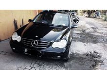 Mercedes Benz Mercy C180 Compresor Tahun 2002 Warna Hitam Kondisi Sangat Terawat NEGO