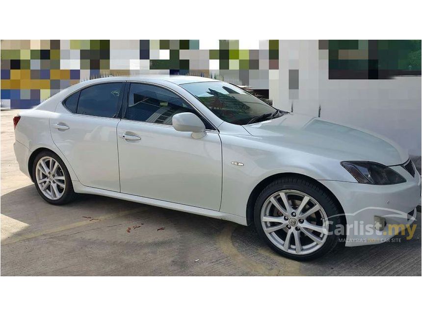 2005 lexus is250