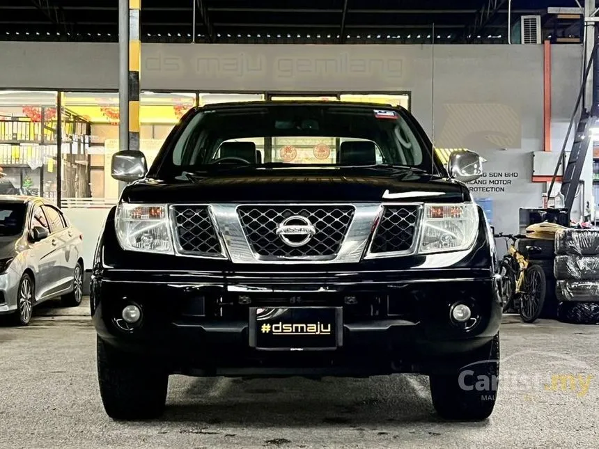 2013 Nissan Navara LE Dual Cab Pickup Truck