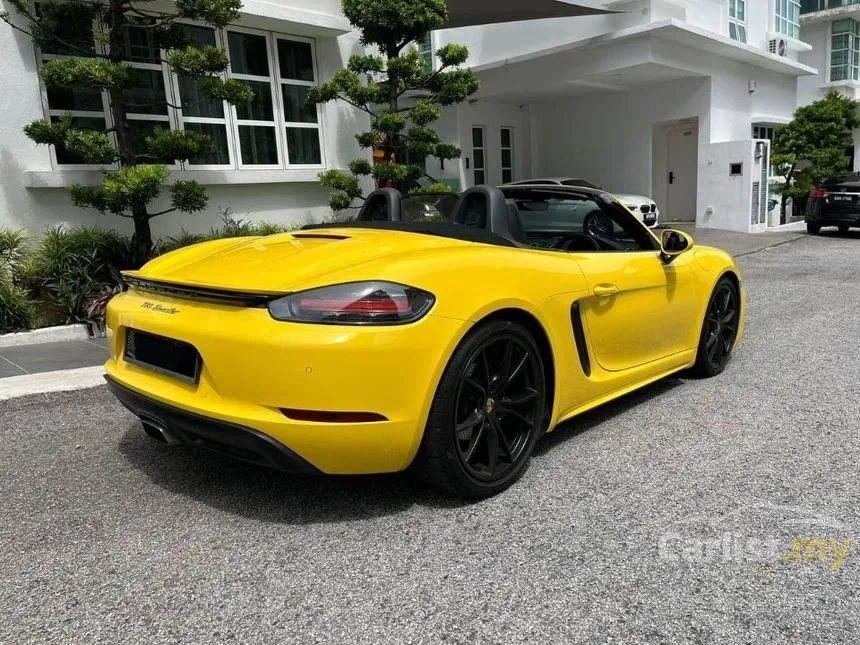 2016 Porsche 718 Cayman Coupe