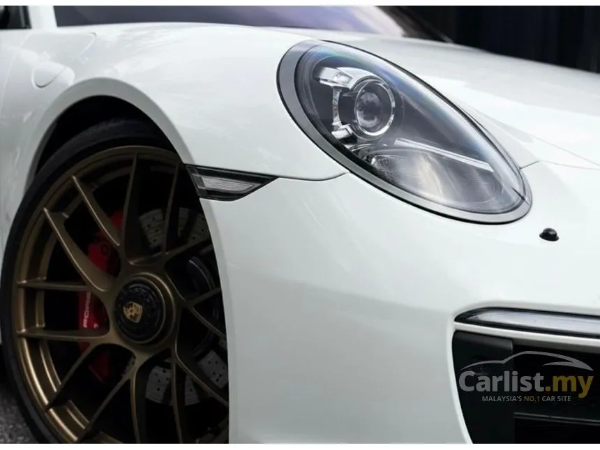 2018 Porsche 911 Carrera GTS Coupe