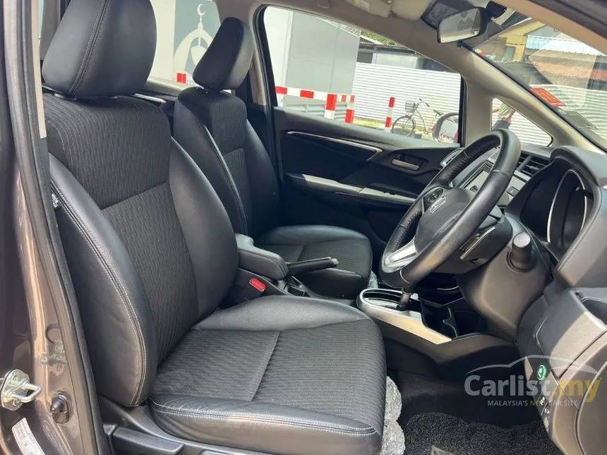 2021 Honda Jazz V Hatchback