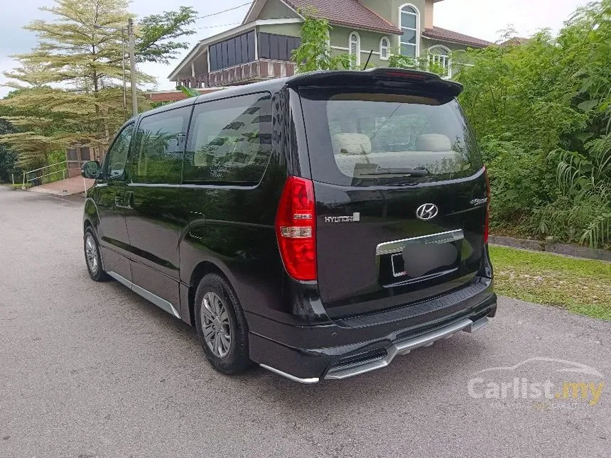2019 Hyundai Grand Starex Royale MPV