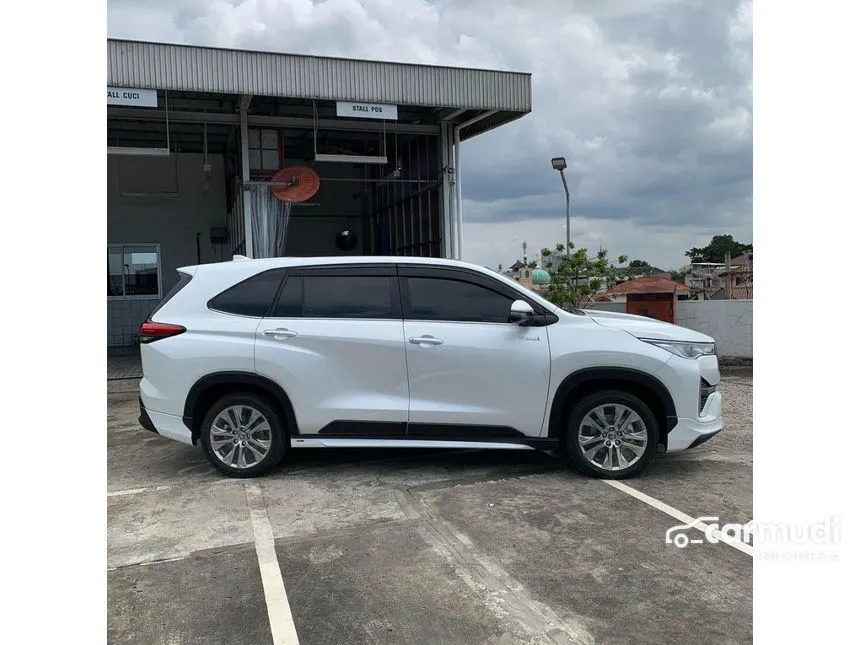 2024 Toyota Kijang Innova Zenix V HV Wagon