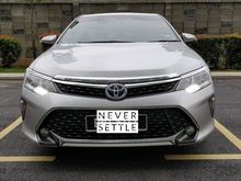 Direct Owner-2016 Toyota Camry 2.5 Hybrid Sedan