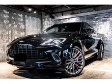 2024 Aston Martin DBX 4.0 SUV, 23inch Alloy Wheels, Black Front Grille, Gloss Black Exterior Trim, Black Exterior Badge, Incoming Unit
