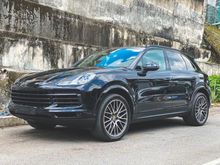 LATEST MODEL BOSE P.ROOF SPORT CHRONO PACK RED INTERIOR 2020 Porsche Cayenne 3.0