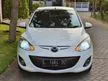 Jual Mobil Mazda 2 2013 R 1.5 di Jawa Timur Automatic Hatchback Putih Rp 125.000.000