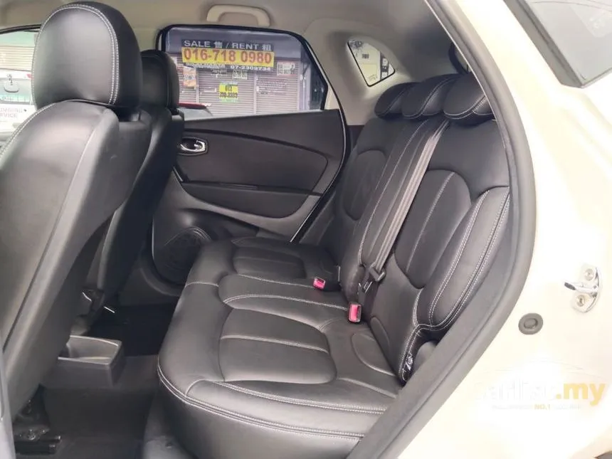 2018 Renault Captur TCe 120 (Pearl white) SUV