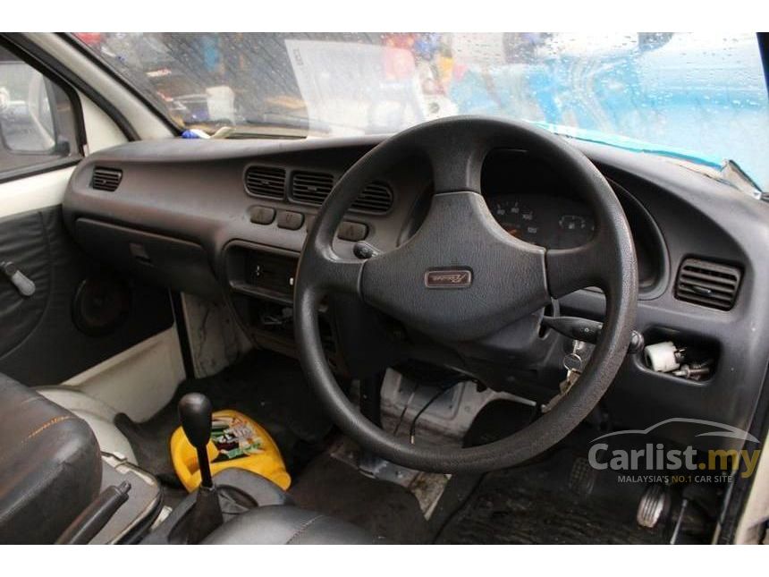 Perodua Rusa 2000 EX 5 seats 1.3 in Selangor Manual Van 