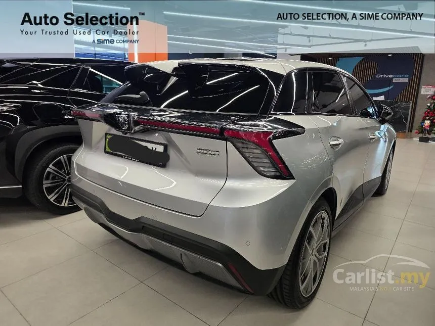 2024 MG 4 Lux Hatchback