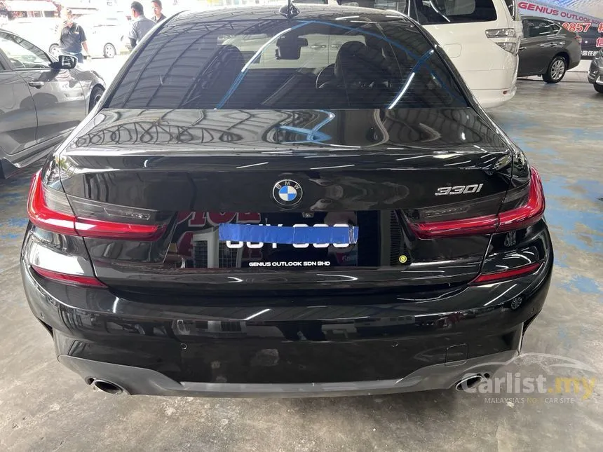 2021 BMW 330i M Sport Sedan