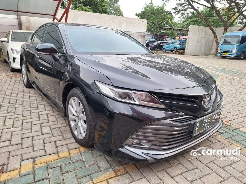 2019 Toyota Camry V Sedan