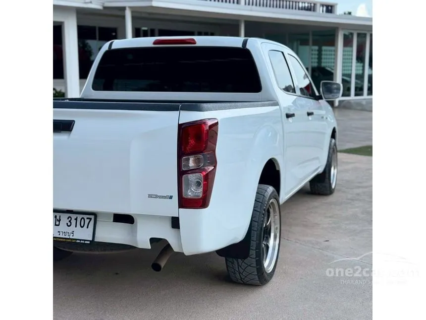 2022 Isuzu D-MAX S Cab-4 Pickup