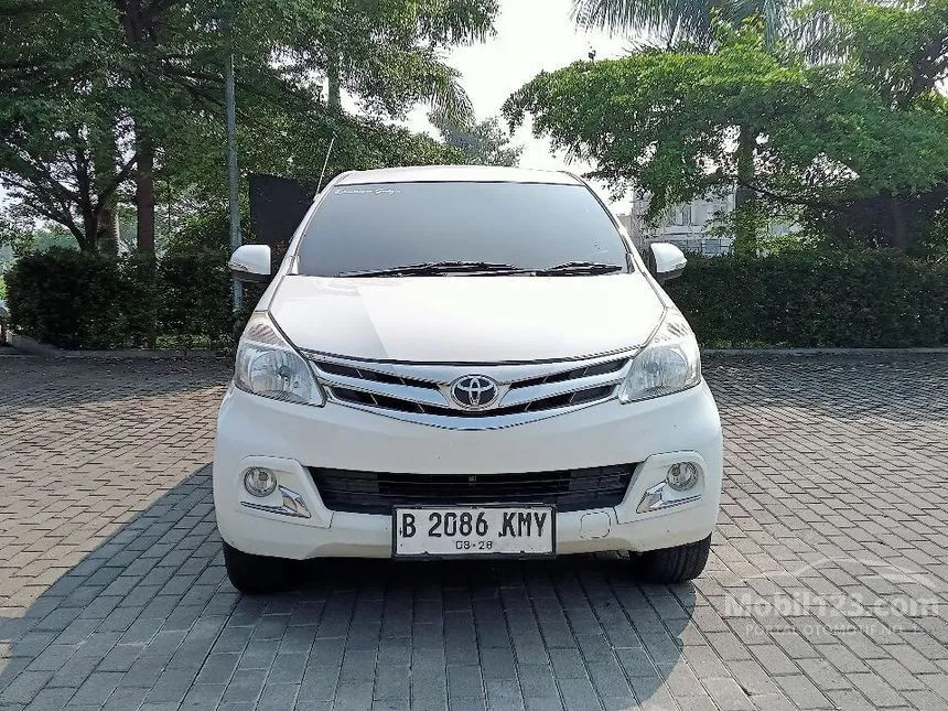 Jual Mobil Toyota Avanza 2014 E 1.3 di Jawa Barat Automatic MPV Putih Rp 110.000.000
