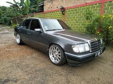 1991 Mercedes-Benz 230E 2.3 W124 Sedan