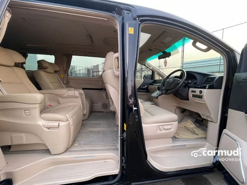 2013 Toyota Alphard G MPV