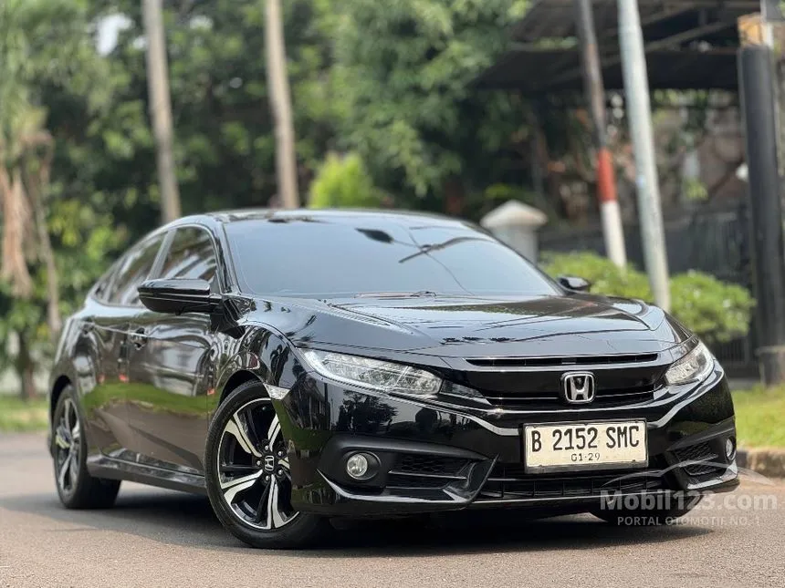 2016 Honda Civic ES Sedan