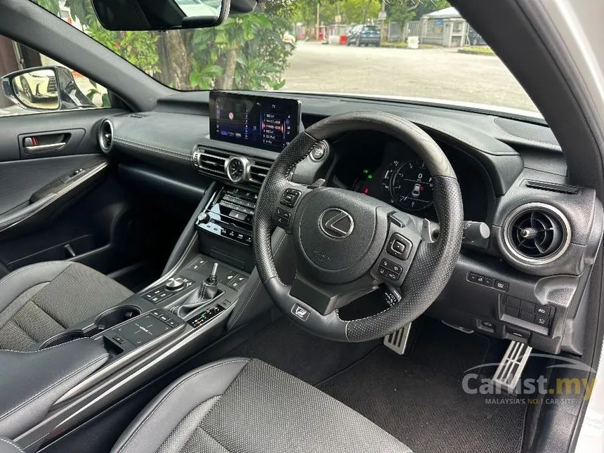 2021 Lexus IS 300 F Sport Sedan
